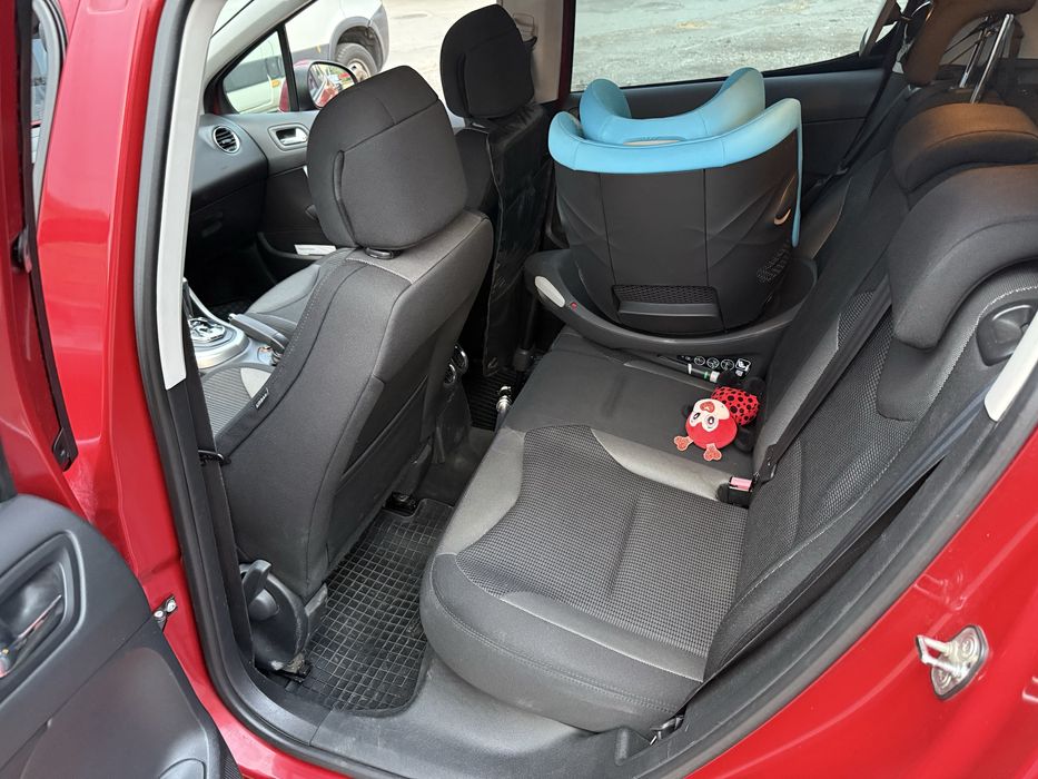 Продавам Peugeot 308 2.0 HDI