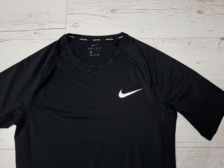 Nike Pro-Ориг. Тениска Нова!!!