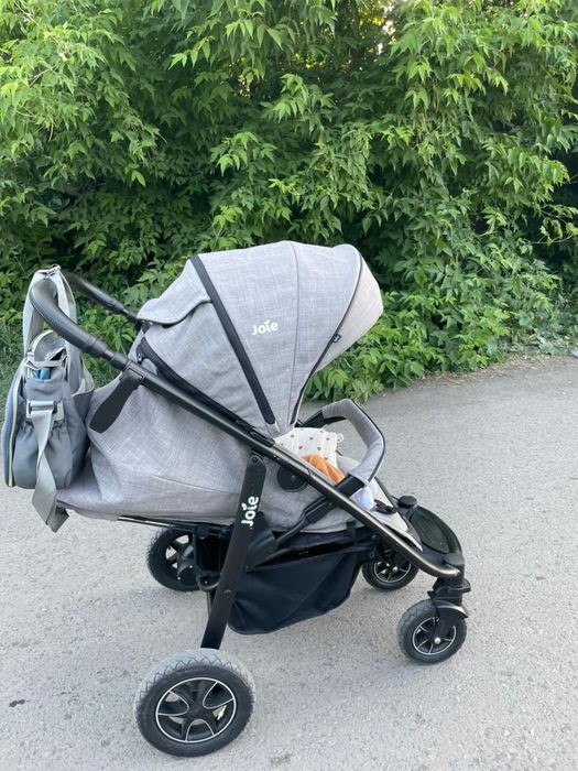 Коляска прогулочная