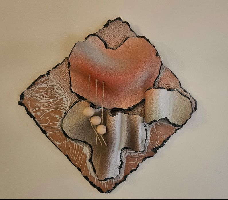 Ръчно изработени пано и кашпа