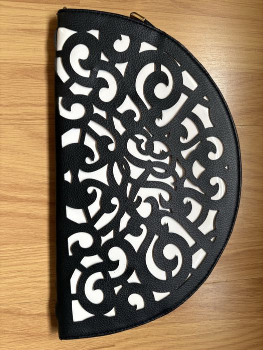 Стилна дамска чанта