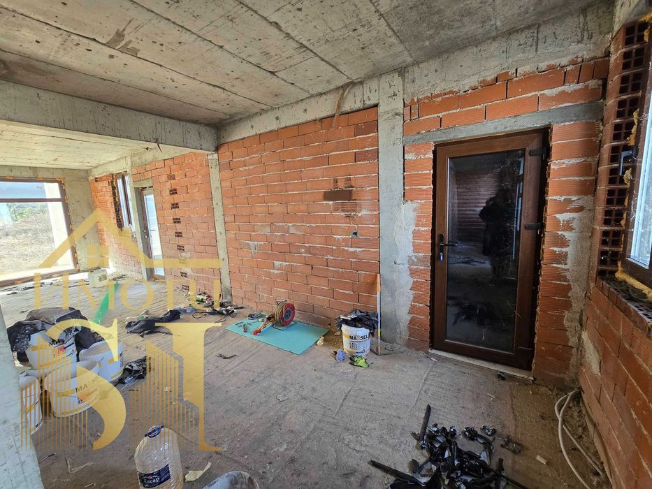 Къща в м-т Атюрен