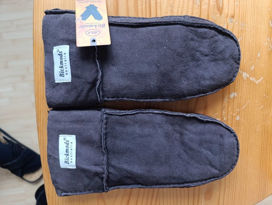 Кожени ръкавици с един пръст