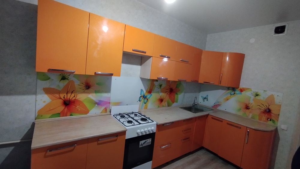 Продается кухонный гарнитур