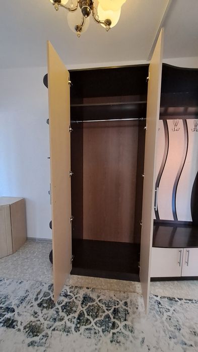 Шкаф для прихожей