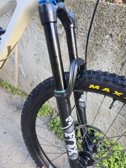 YT Capra Карбонов 27.5 цола 1x12 Sram GX Full Fox 4-бутални спирачки