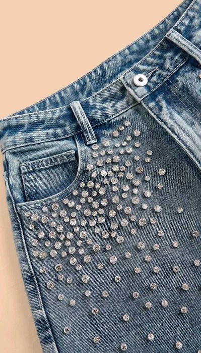 Страхотни дамски дънки с камъни