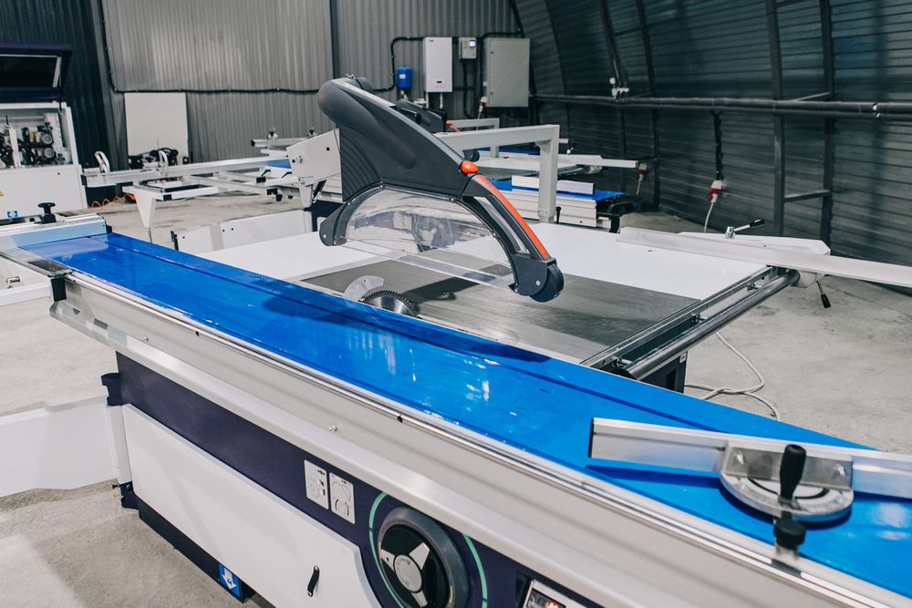 Форматно-раскроечный станок DM-3200PRO