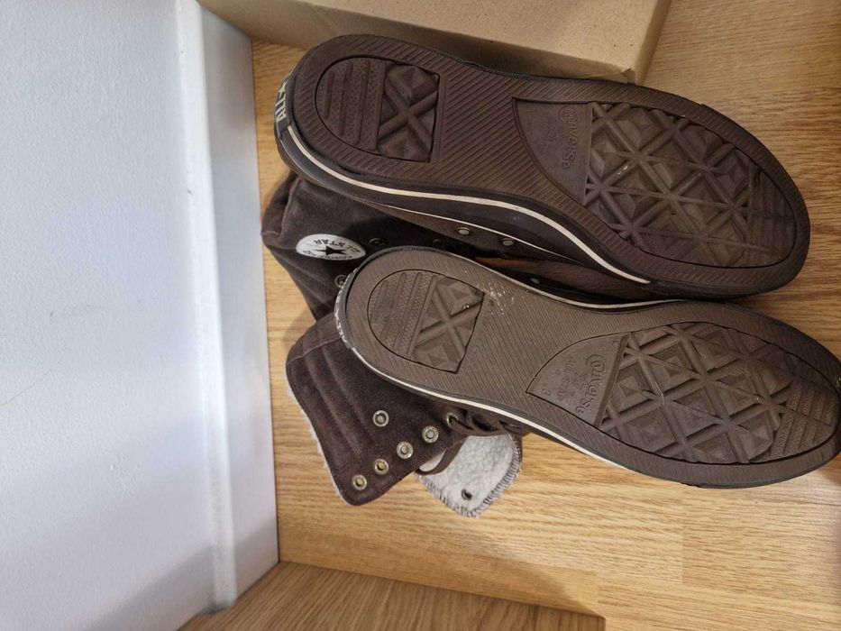 Ghete îmblănite Converse, piele