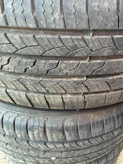 235/55 R19 Гуми 4 сезона 240.00€