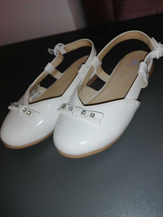 Pantofi decupati Mayoral fetita