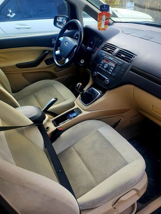 Vînd Ford C max 1,6 dizel
