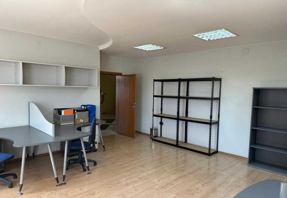 Дава се под наем Офис в Варна, Западна промишлена зона - 50 кв.м за 765 € - Снимка #2