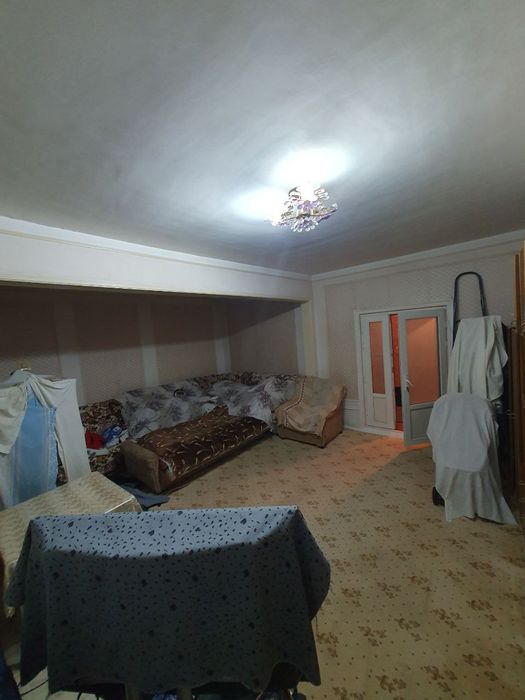 Продаётся 4 комнатная квартира..