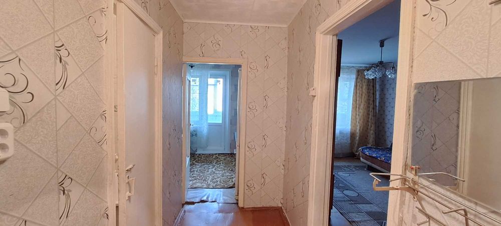 Продам 1 ком квартиру в 7 мкр