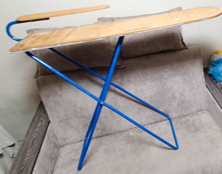 Доска гладильная .