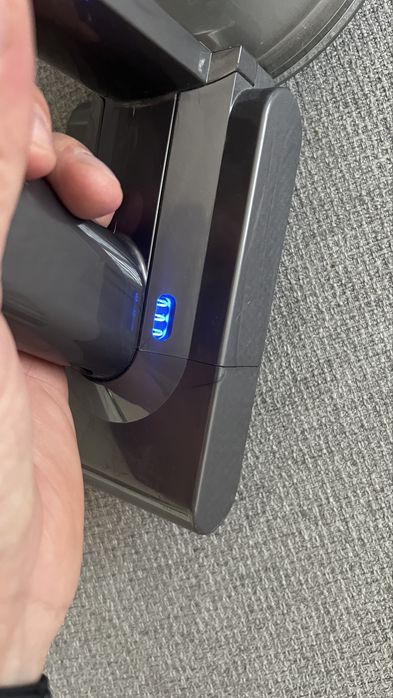 Corp Dyson V8 fara accesorii
