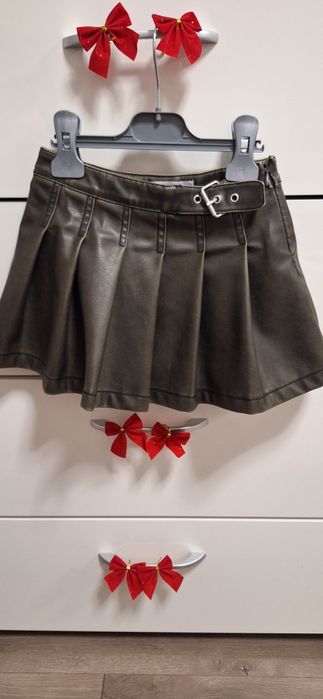 Пола за малки госпожици Zara