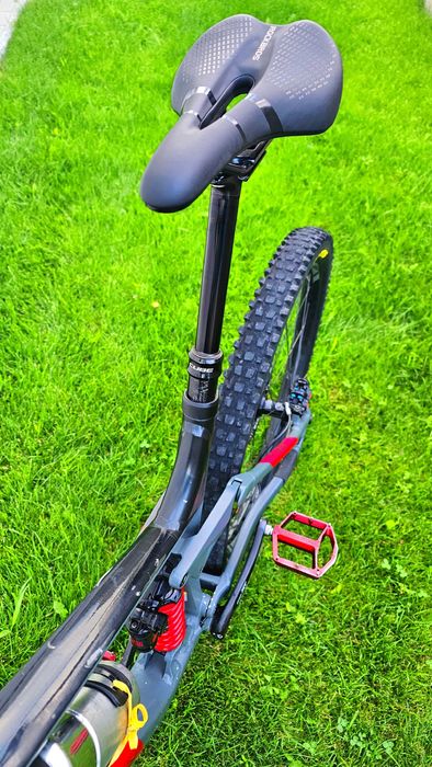 Vand Cube Stereo 170 tm grey n red , marimea L