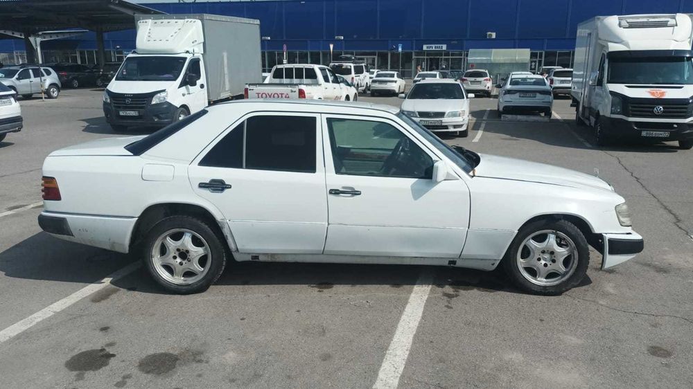 Mercedes Benz E200 Мерседес Е200