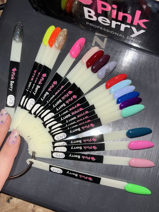 Продам набор гель лаков