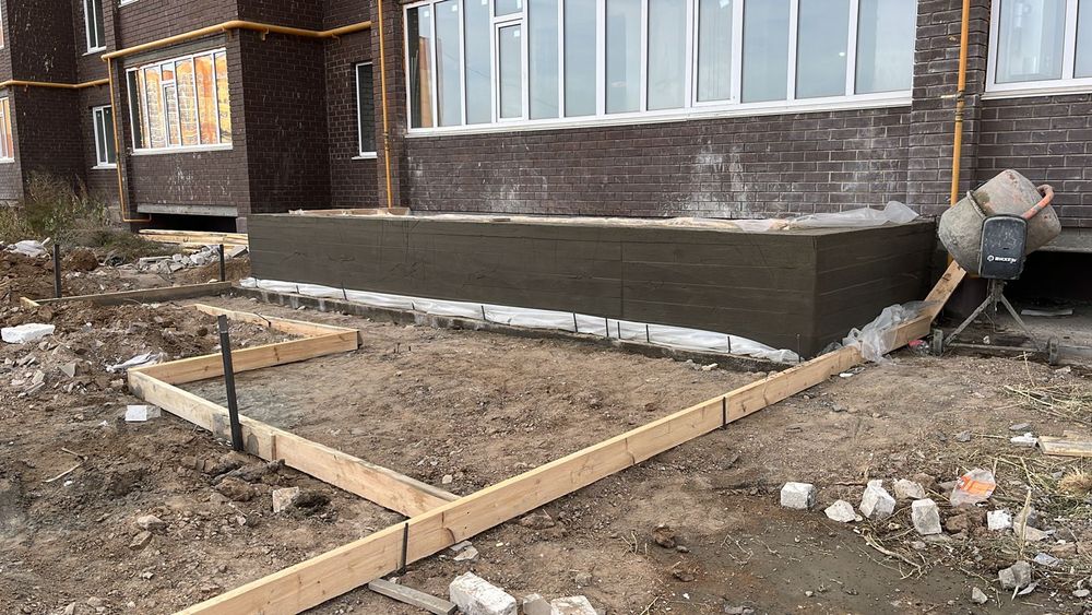 Фундамент, стяжка, отмоска, лестница, пандус