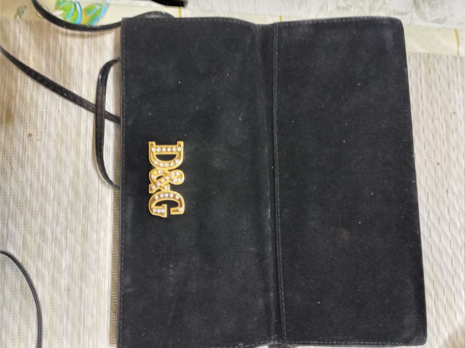 Продам сумочку клач