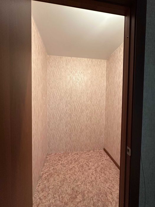 Продам 1 ком в мкр Аэропорт