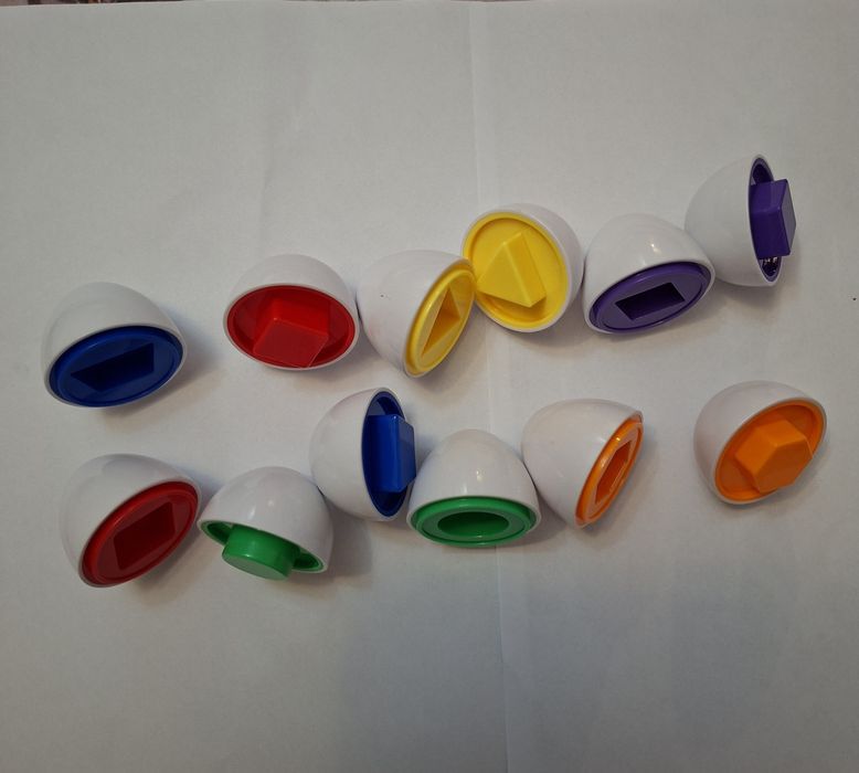 Jucărie educativă Montessori – ouă colorate 1–4 ani – testată