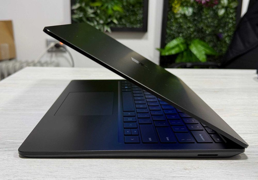 Surface Laptop 5 Black  13.5” 2K IPS (Сенсорный) I7-1265u - 16G/512GB