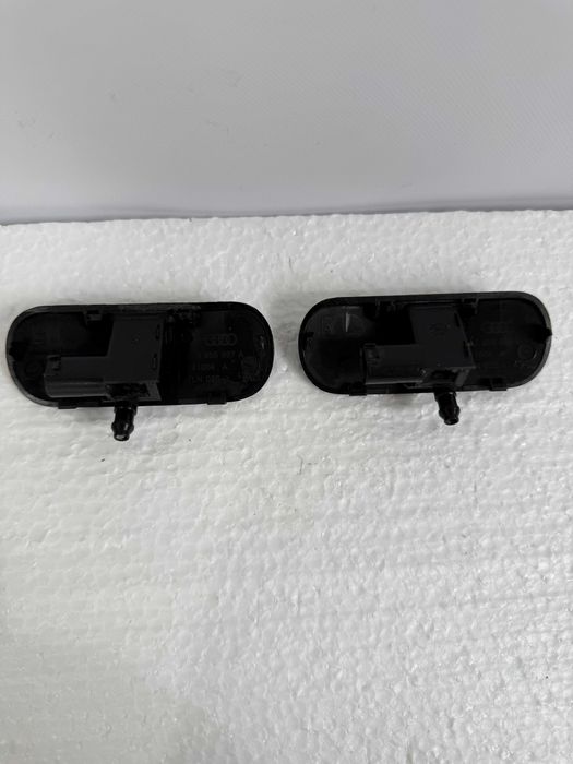 Пръскалки предно стъкло с подгрев AUDI A3 8V