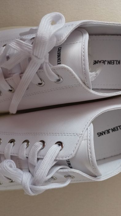 Calvin Clein,нови оригинални (гуменки,кецки)