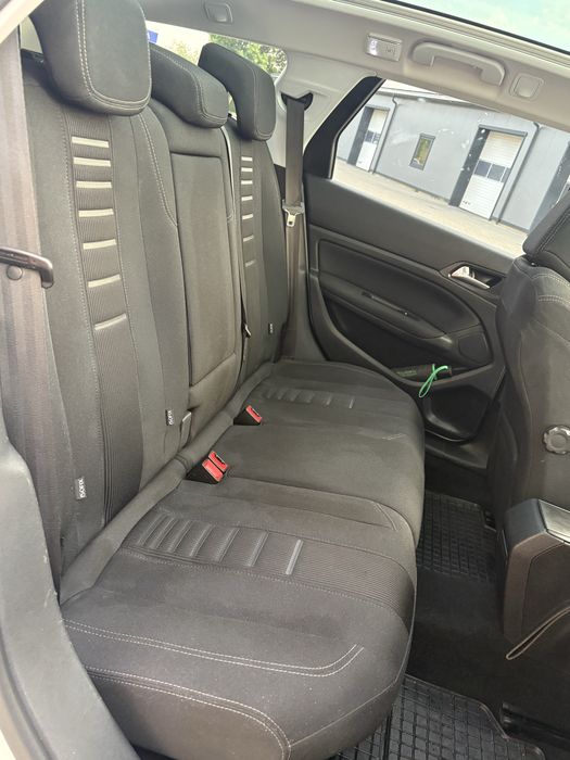 Peugeot 308 T9 1.6 e-HDi (115к.с)