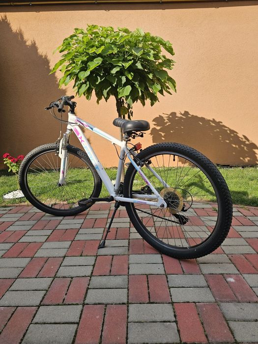 Vand doua biciclete cu roti de 26"