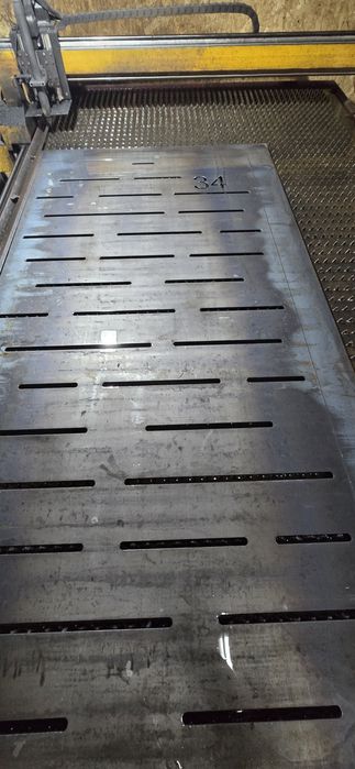 Decupaje tablă traforată CNC pentru garduri și porți