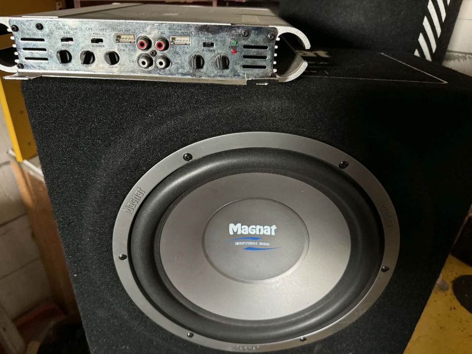 Vând pachet subwoofer auto alpine +subwoofer magnat