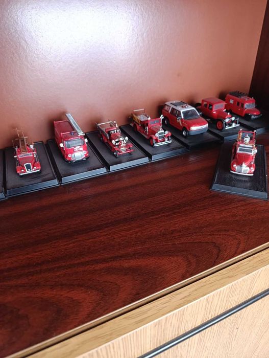 Пожарникарски камиончета-колекция