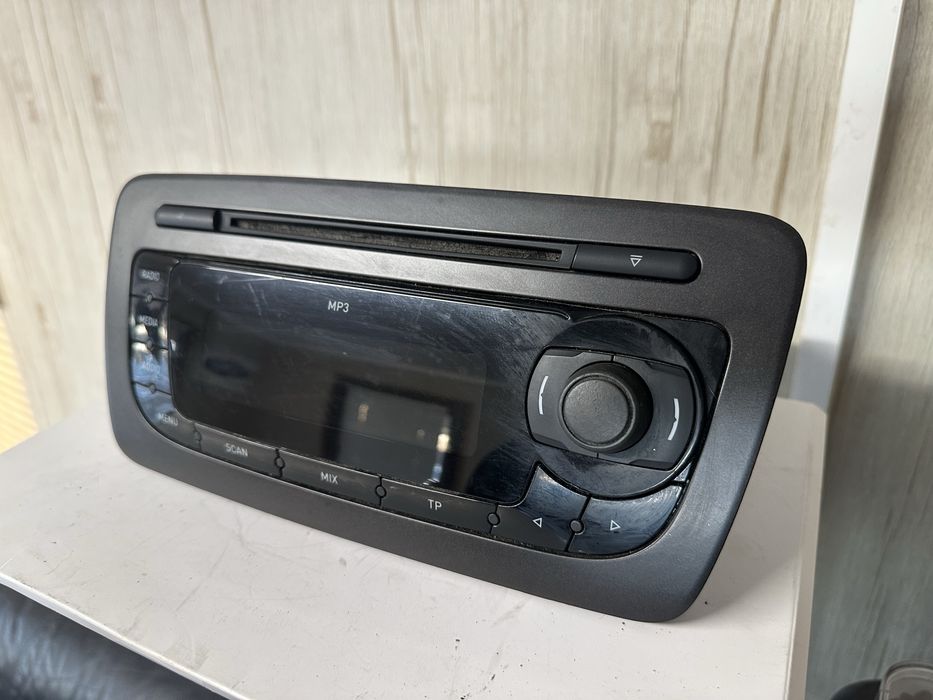 MP3 CD стерео за Сеат Ибиза след 2010г-