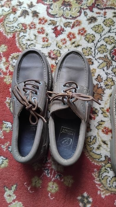 Se binde pantofi de iarna piele.