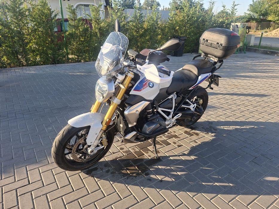 Moto BMW R1250R din 2019