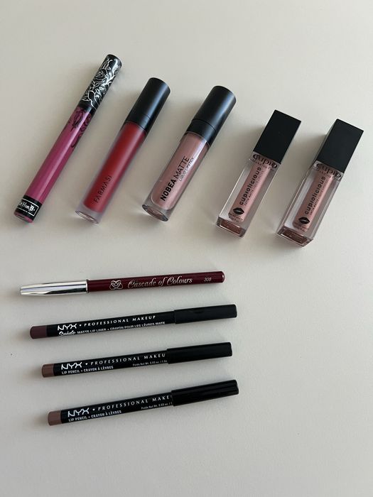 Produse pentru machiaj buze