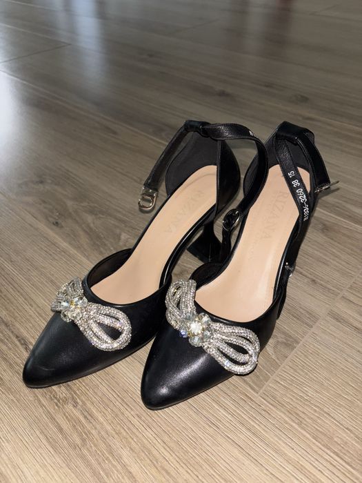 Туфли 38 размер сатылады