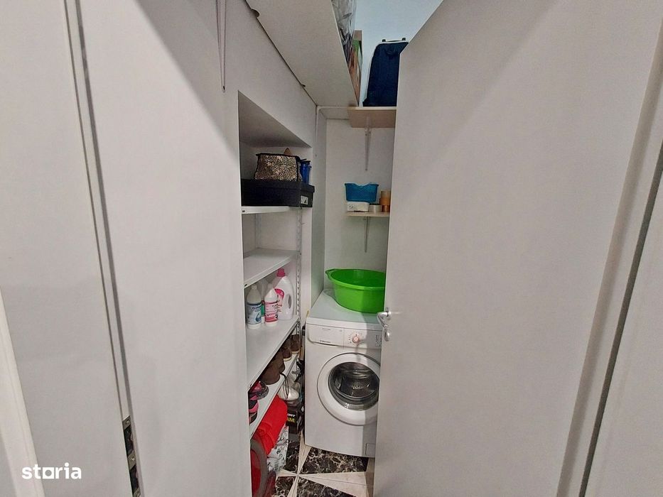 Apartament 3 camere, boxa, pod, parcare, Centru,  zona B-dul Eroilor