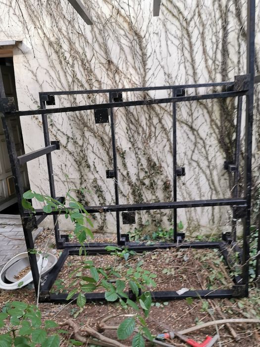 Cadru metalic si blaturi masa de sedinte/consiliu sau banc de lucru