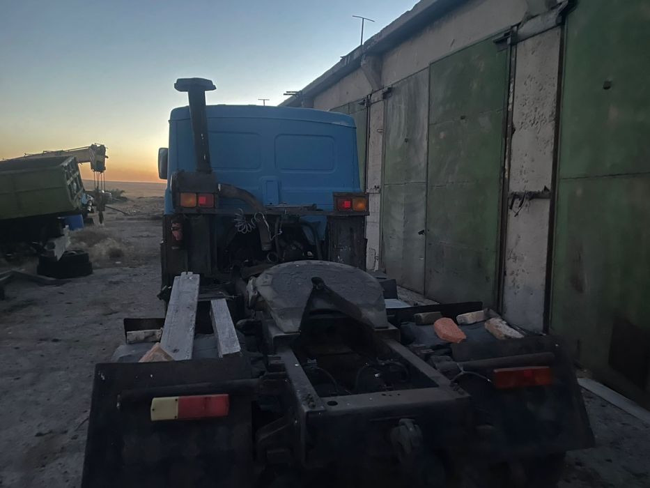 Продам МАЗ тягач