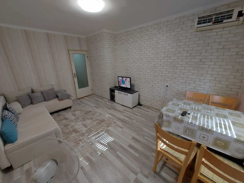 Продава се Двустаен апартамент в Търговище, Боровец - 60 кв.м за 1071 €/кв.м - Снимка #1