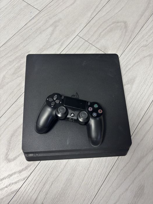 PlayStation 4 Slim  CUH-2216B