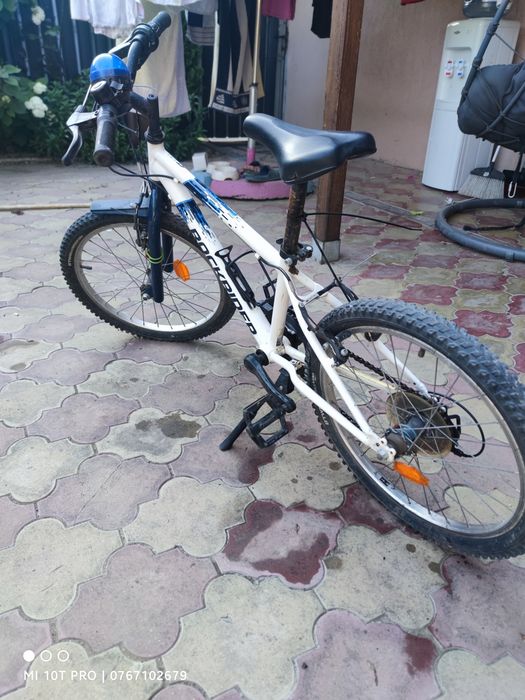 Bicicleta copil cu varsta de pana la 10 ani