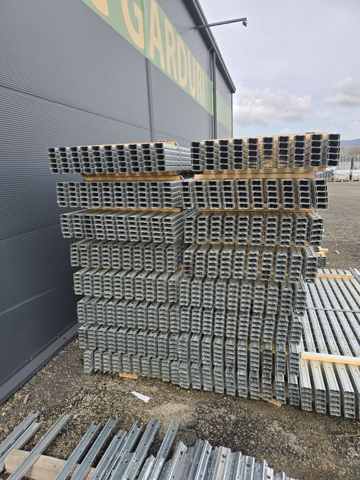 Stalpi /plasa /gard/mure/zmeură  E.T.C