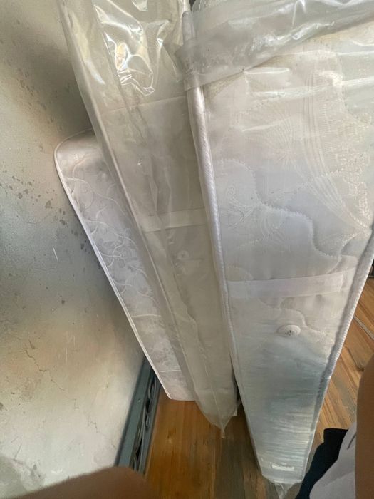 Matras sotiladi